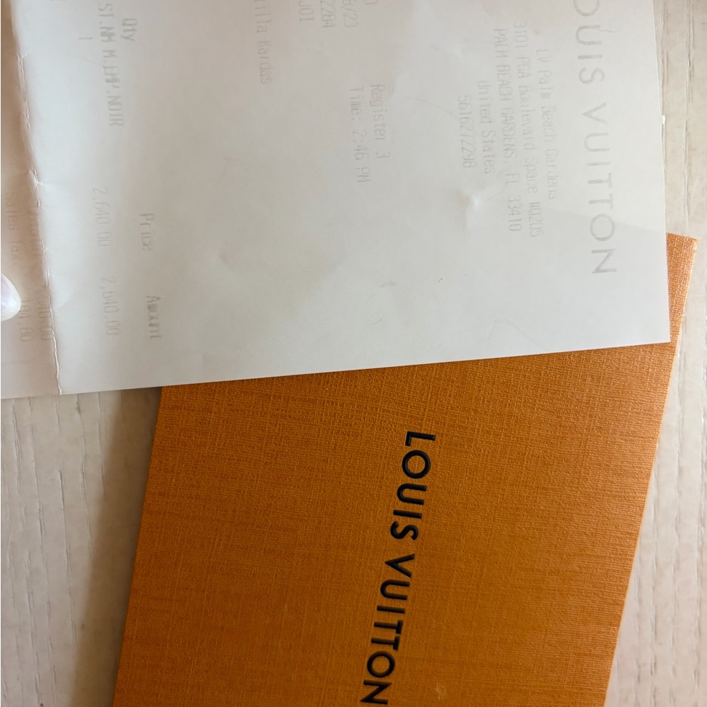 Authentic- Louis Vuitton Diane- Black Monogram Leather- both straps included - Picture 6 of 10